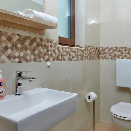 Ferienhaus Giovanna By Interhome Poreč