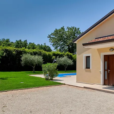 Giovanna By Interhome Ferienhaus Poreč